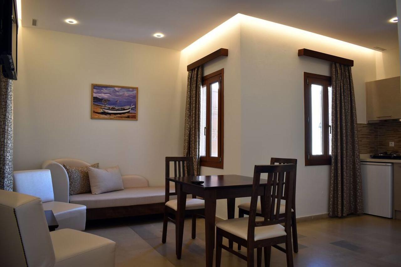 Blue Sea Hotel Apartments Rethymno  Exterior photo